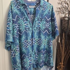 Blue and Green Patterned Button-Up Shirt